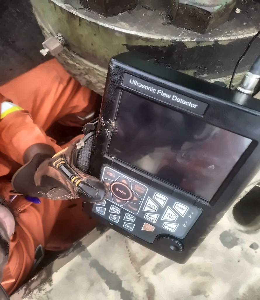 WELLHEAD INSPECTION & UT